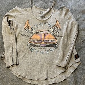 VICI COLLECTION X TRUNK LTD GREY OFF SHOULDER THERMAL GRAPHIC TOP 💘